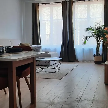 דירה New - Le 79 Verdun-elegant-climatisation-moderne קרקסון